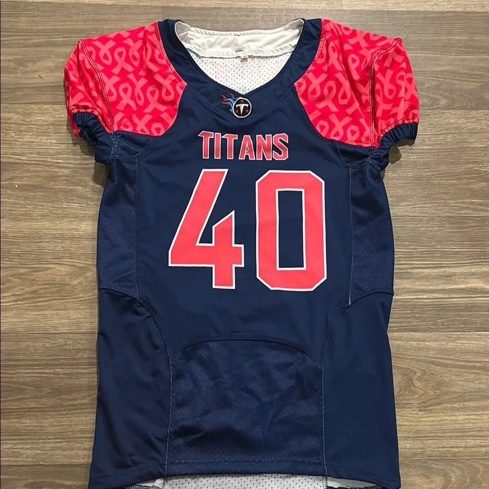 Titans Navy and Pink Jersey number 40 size small - Picture 1 of 6